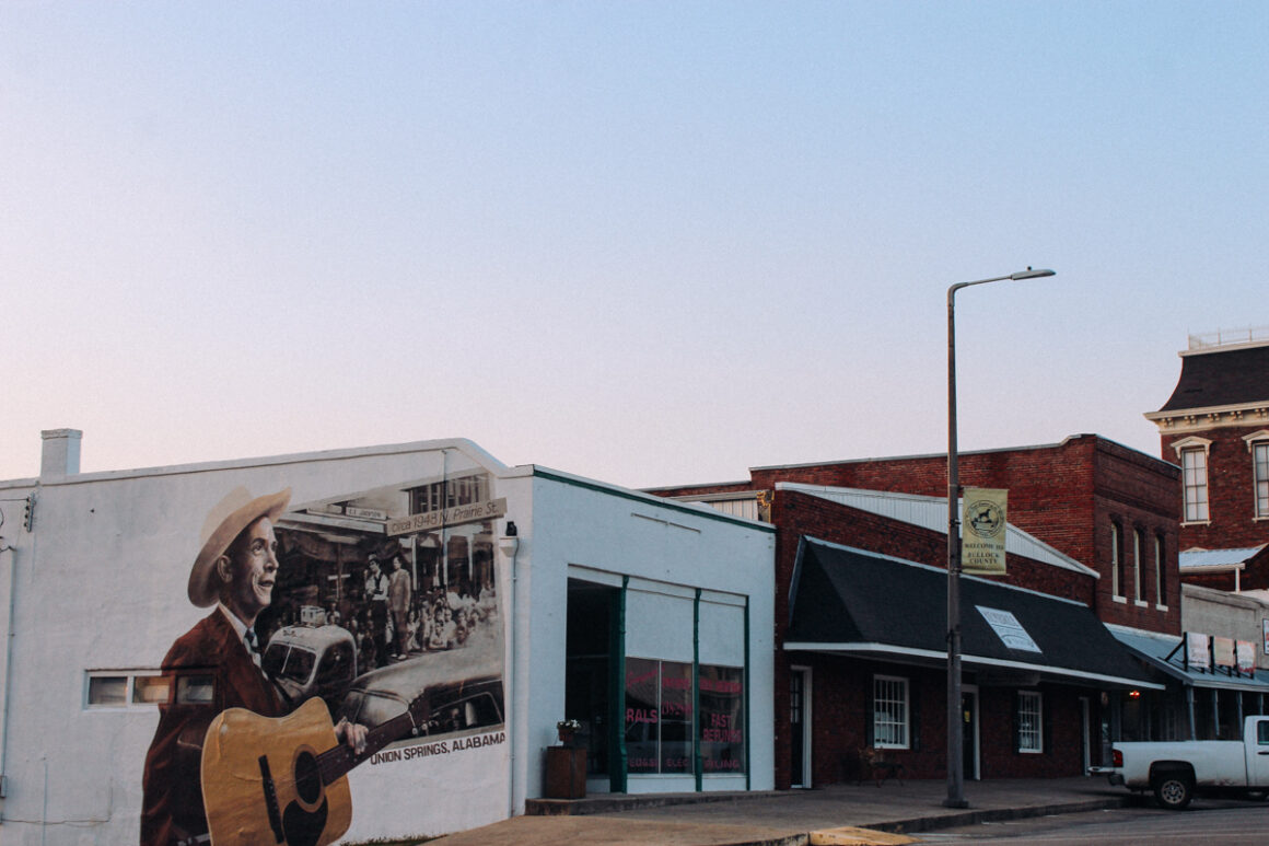 Hank Williams, Sr mural in downtown Union Springs, Alabama