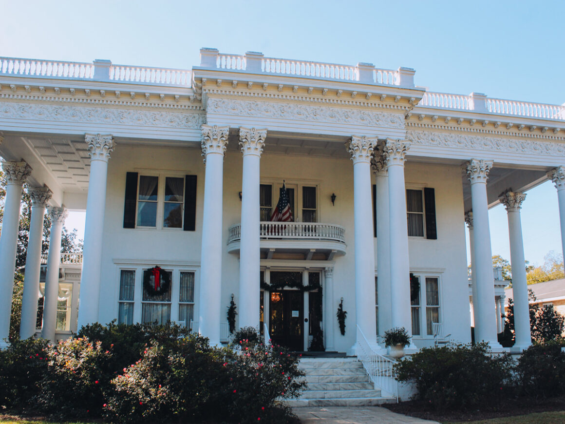 the front of Shorter Mansion in Eufaula, Alabama part of the Alabama Black Belt